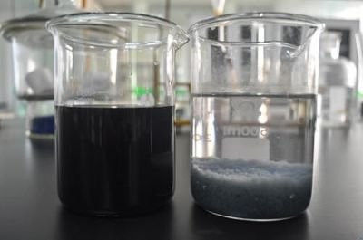 Stabil di bawah kondisi normal Decoloration Bahan kimia Tidak berbau Solusi untuk pembersihan kain yang efektif